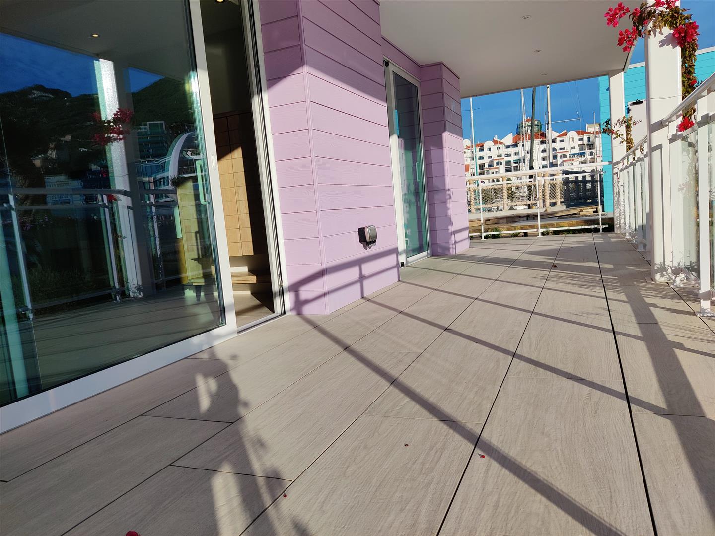 Image of Apartment - 2 Bedrooms - 2 Bathrooms for Sale in Marina Club-Gibraltar, Image 23